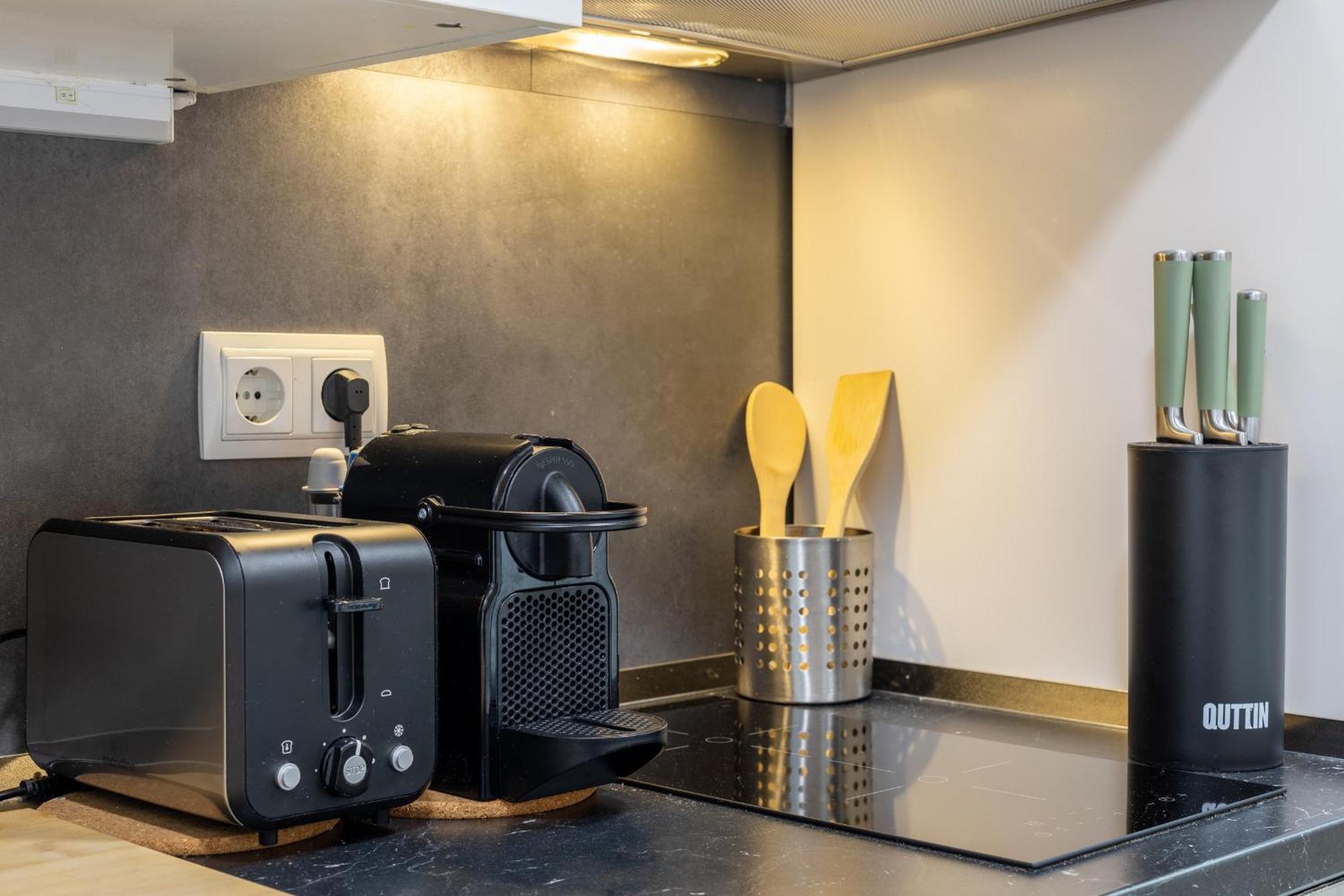 Galileo Apartment Мадрид Екстериор снимка