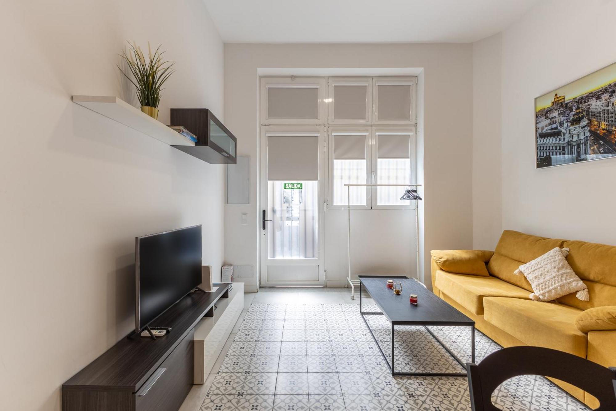Galileo Apartment Мадрид Екстериор снимка